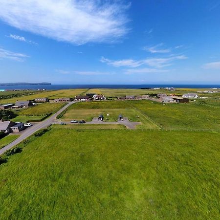 North Point Pods Hotel Thurso Exterior photo